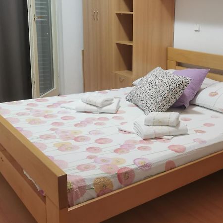 Pine Apartment ฮวาร์ ภายนอก รูปภาพ