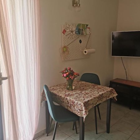 Pine Apartment ฮวาร์ ภายนอก รูปภาพ