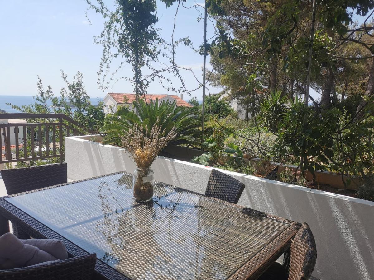 Pine Apartment ฮวาร์ ภายนอก รูปภาพ