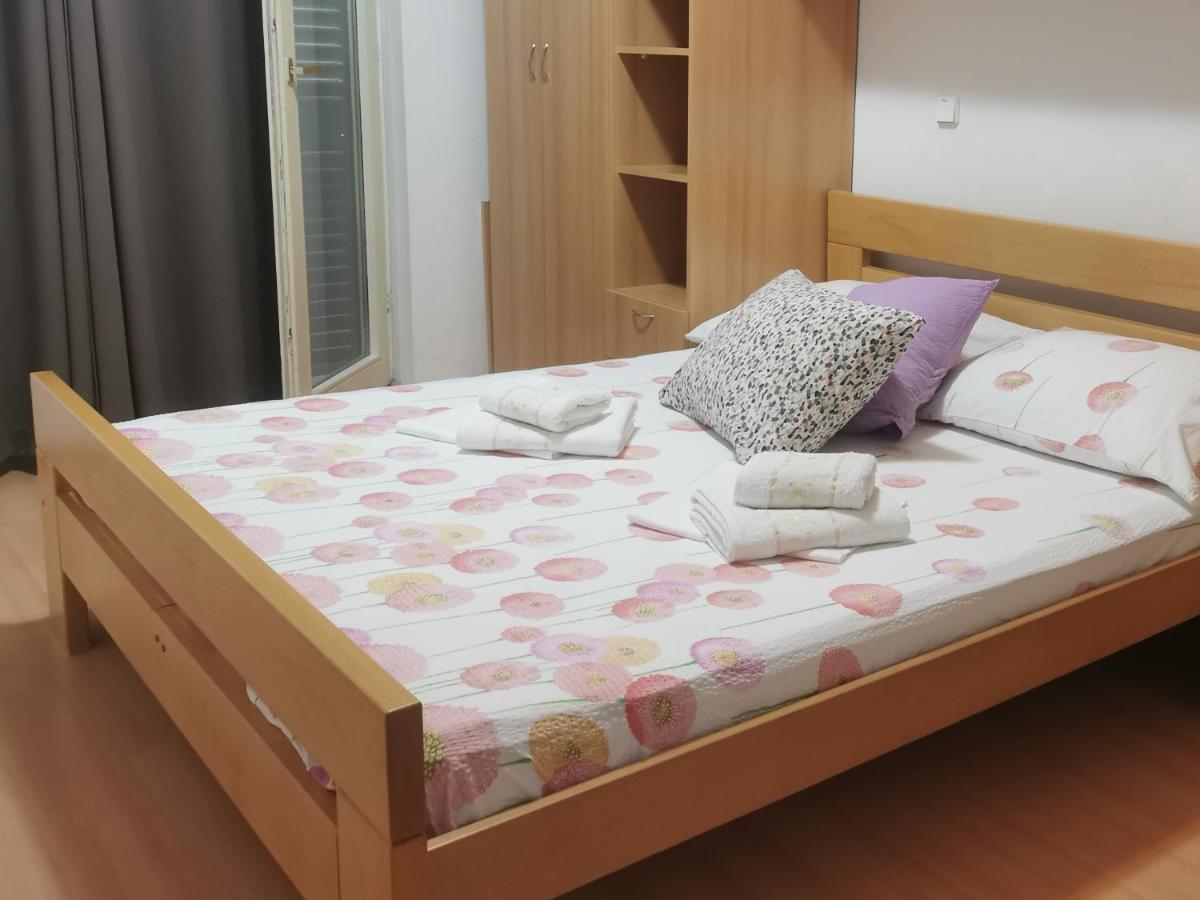 Pine Apartment ฮวาร์ ภายนอก รูปภาพ